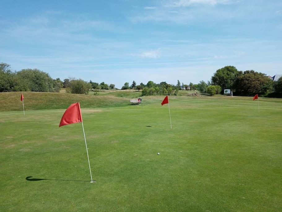 Charmant T2 au coeur du golf de port Bourgenay Talmont-Saint-Hilaire Extérieur photo